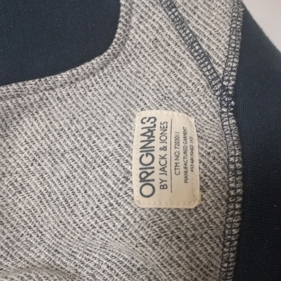 Original Hoodie Sweater - Picture 2 of 4